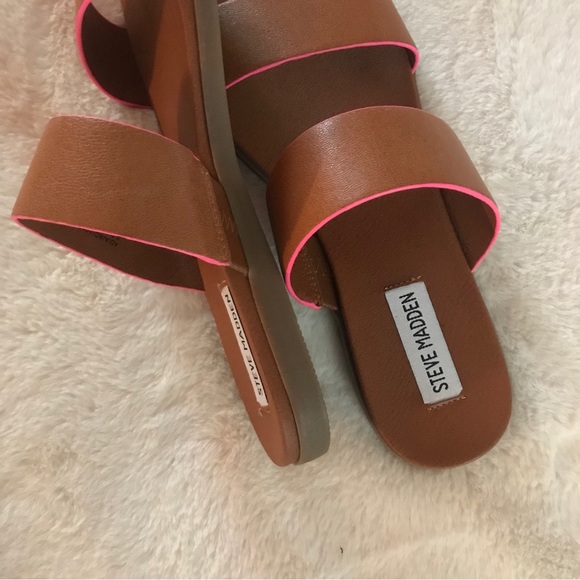 Steve Madden Adia Sandal - Picture 4 of 9